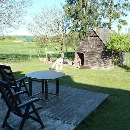 Апартаменты Alpakas Vom Schrodershof Schlackendorf